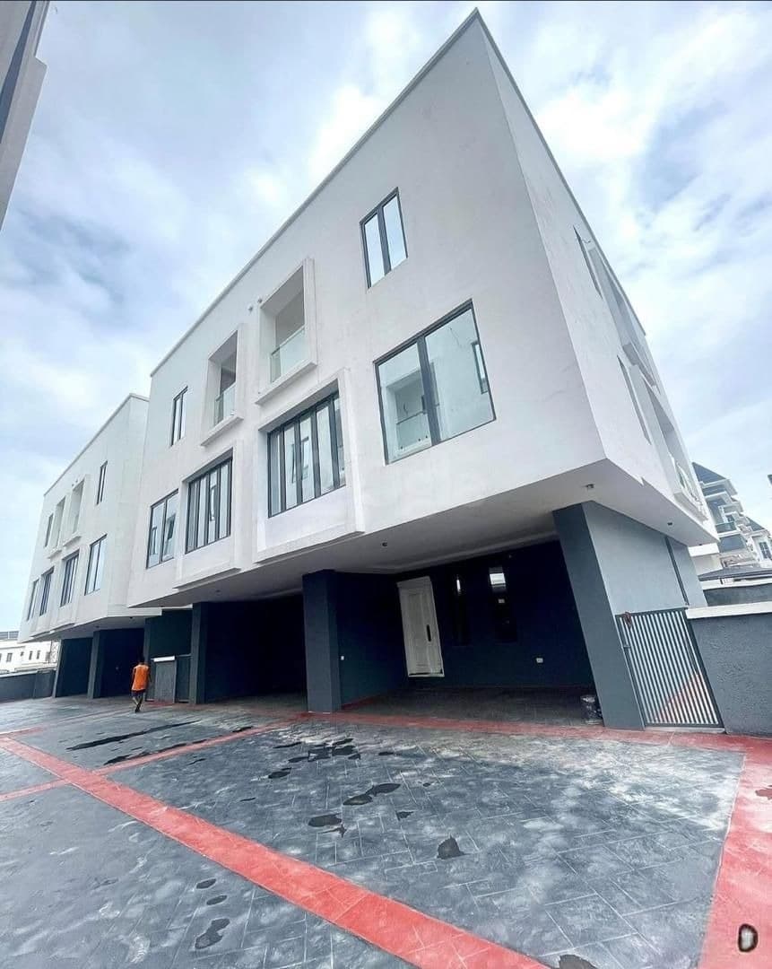LUXURY 8 UNITS OF 5 BEDROOM SEMI DETACHED DUPLEX , WITH A POOL
